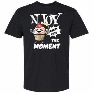Black t-shirt with a cartoon chef and motivational text.